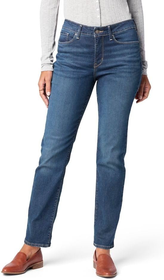 Signature by Levi Strauss & Co. Gold Womens Curvy Straight Jean